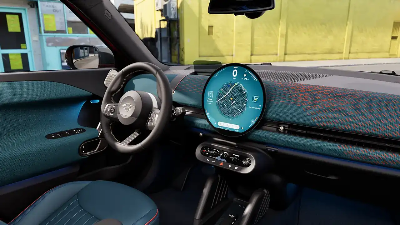 MÁS EQUIPAMIENTO DE SERIE.